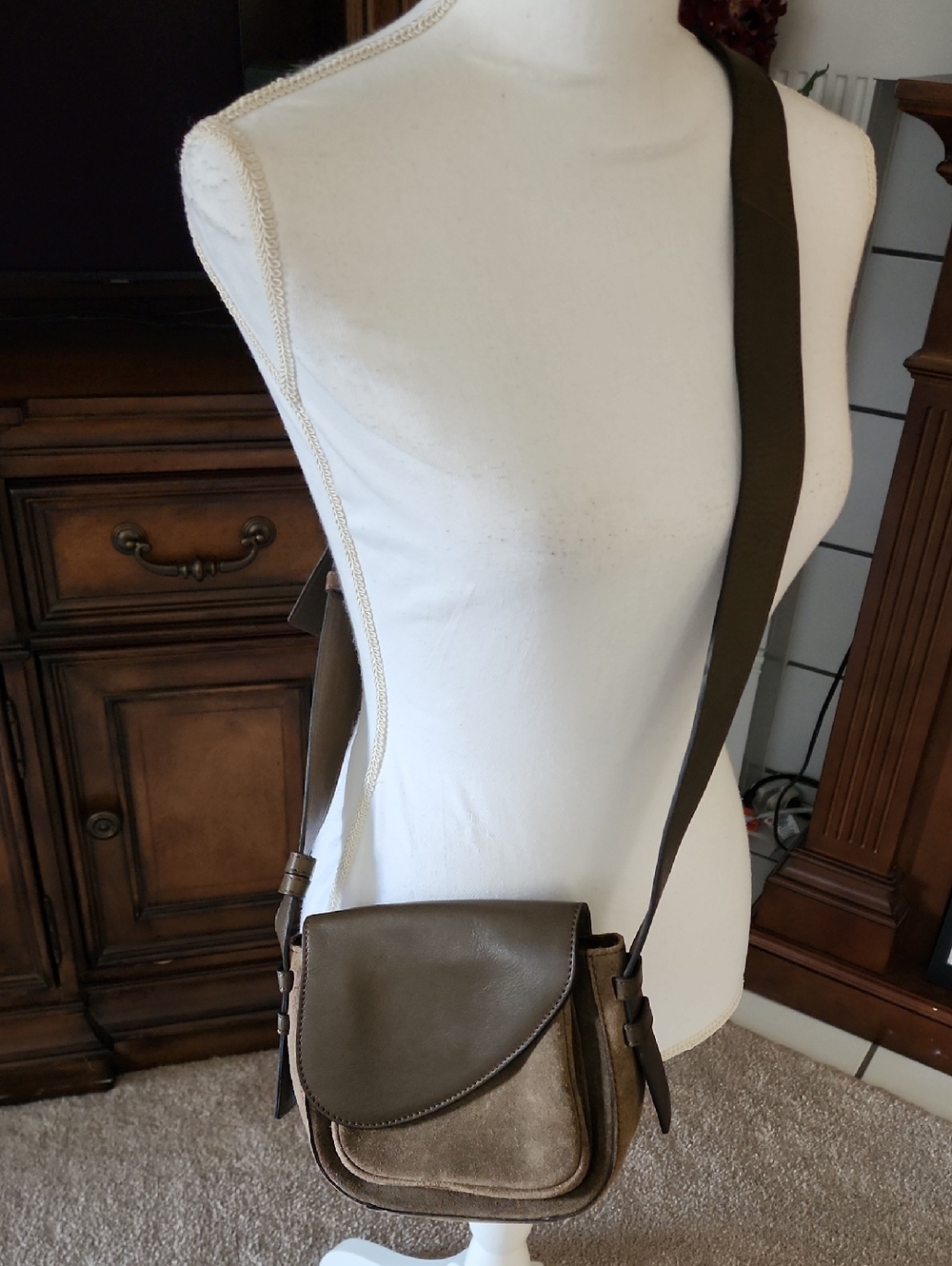NWOT Brown Leather And Suede Crossbody Shoulder Bag for Women